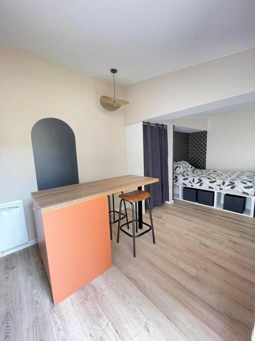 - Le Bac A Sables - Studio Au Coeur D'Arago 莱萨布勒-多洛讷 外观 照片